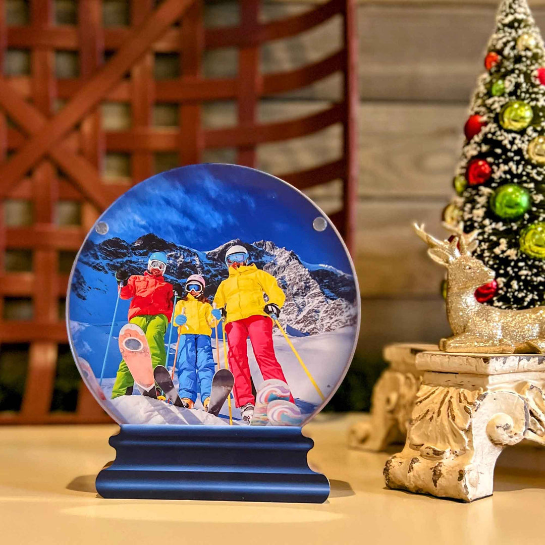 Chunky Wood and Acrylic Magnetic Frame - Christmas Snow Globe